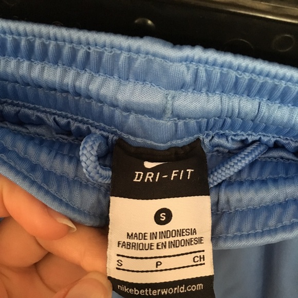 Shorts - Picture 3 of 3